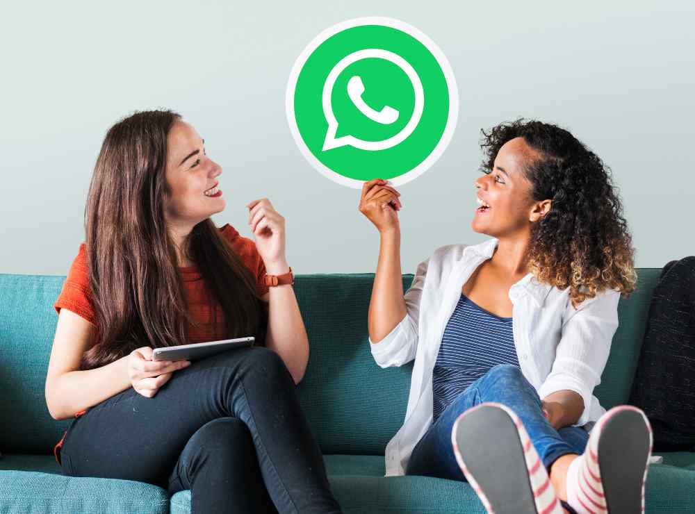 WhatsApp na comunicação com moradores